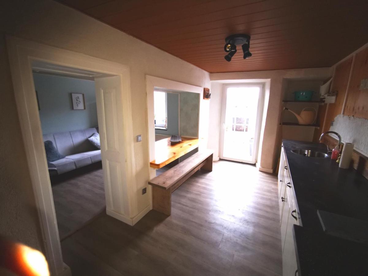 Mooi Ruim Appartement In Antieke Stadsboerderij Schönecken Exterior foto